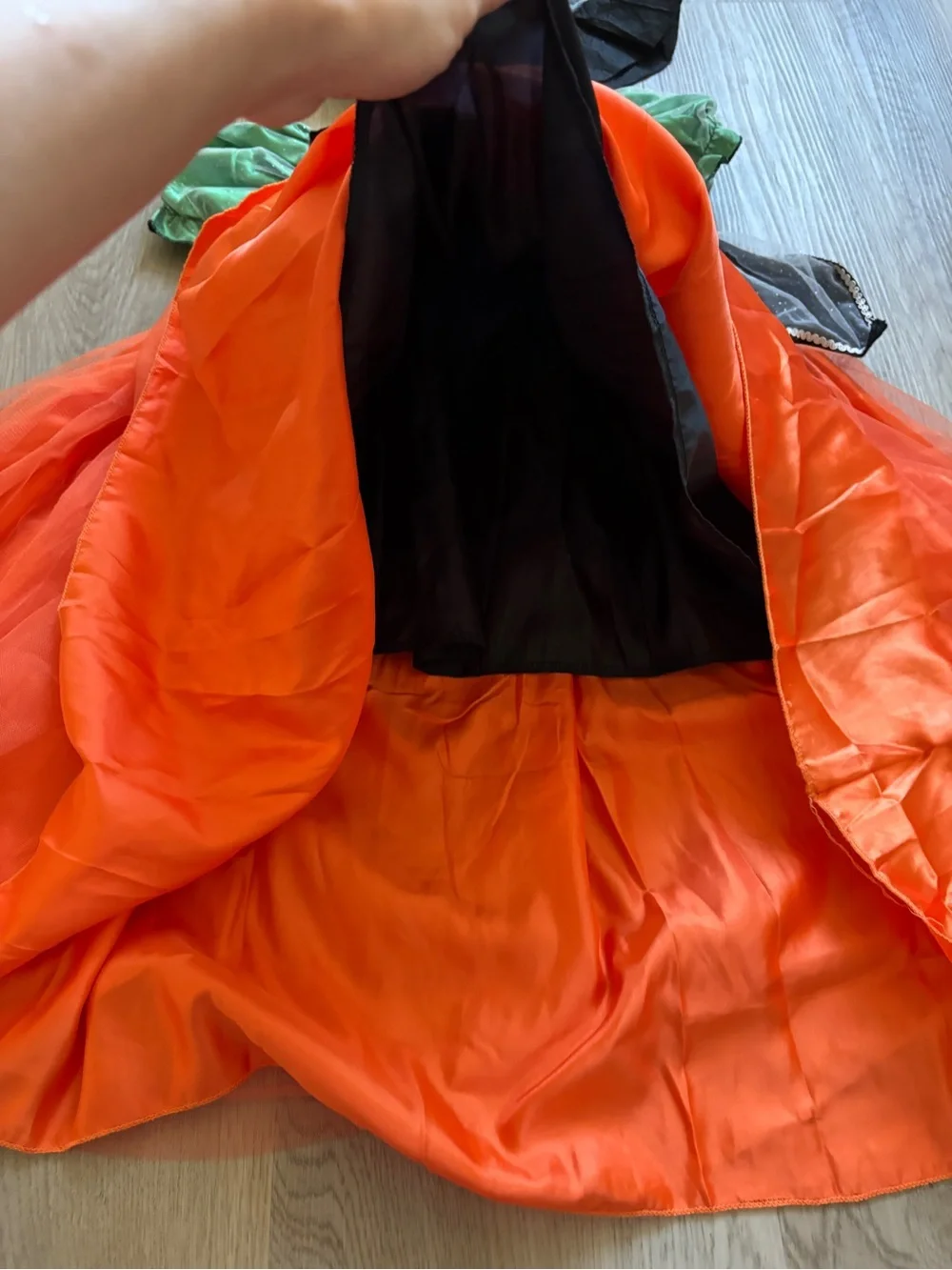 Girls’ Witch Costume 🧙‍♀️🎃